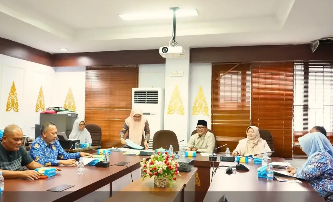 Rapat Kerja Komisi II DPRD Pekanbaru Bahas Rancangan KUA, PPAS 2027 Bersama Disperindag